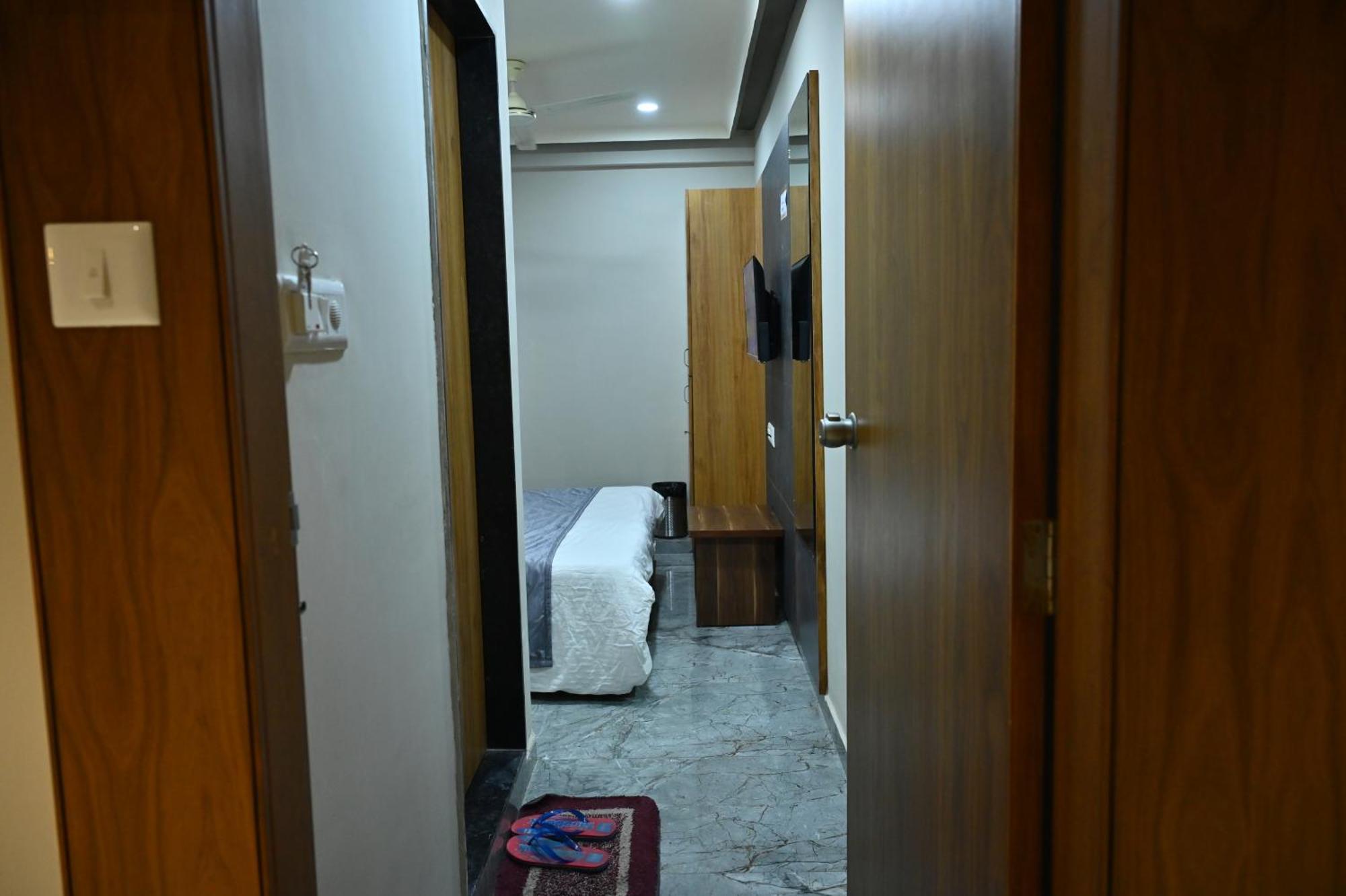 Hotel Sury Villa アーメダバード エクステリア 写真